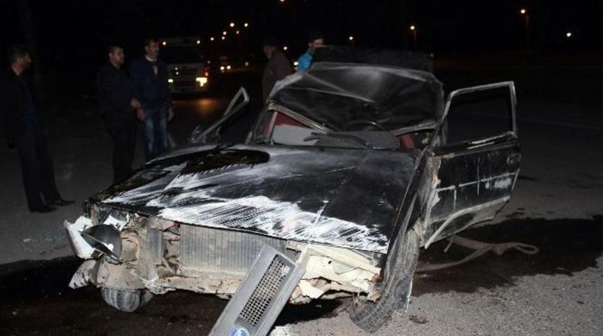 Otomobil Takla Attı: 1&rsquo;i Ağır 2 Yaralı