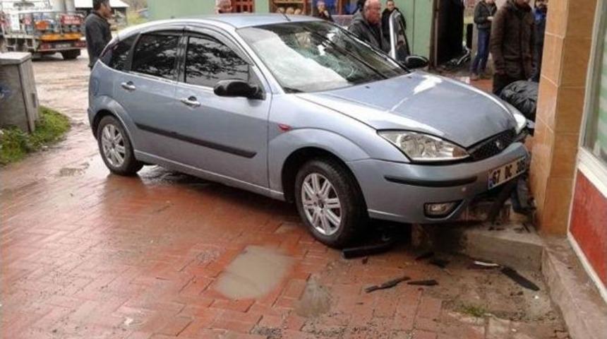 Direksiyon Başında Kalp Krizi Ge&ccedil;iren S&uuml;r&uuml;c&uuml; Kurtarılamadı