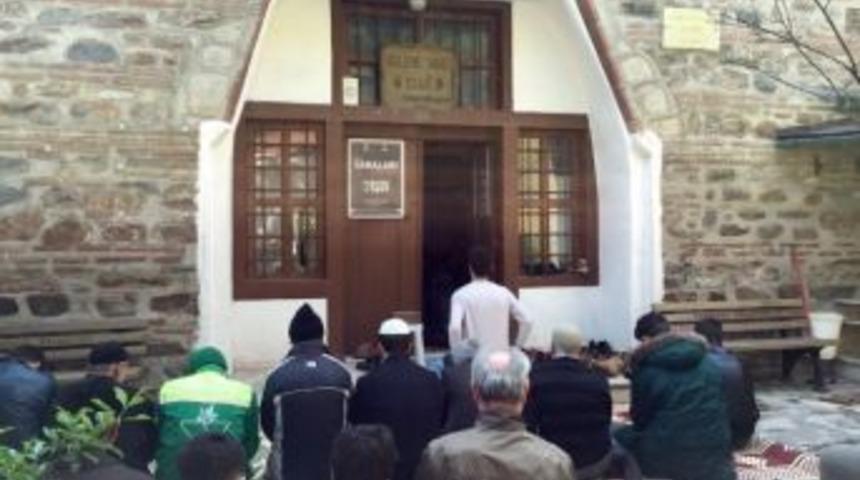 Vakıfların Plansızlığı Cemaati Hasta Ediyor