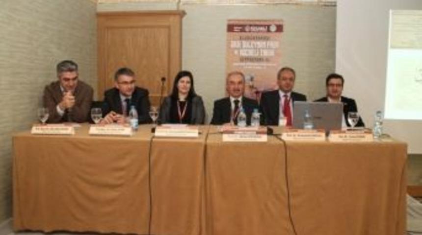 Tarih Sempozyumunda Hereke Fabrika-yı H&uuml;mayunu Ele Alındı