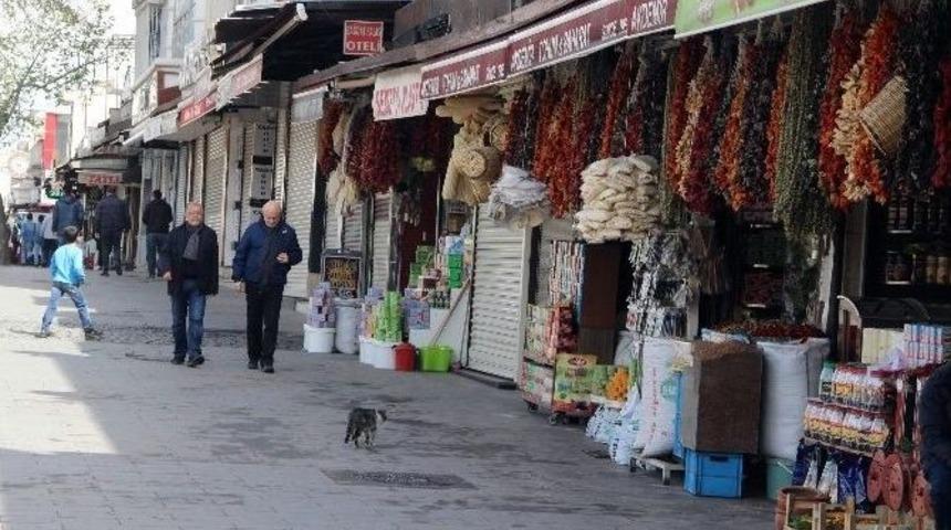 Sur&rsquo;da Sokağa &Ccedil;ıkma Yasağı 119&rsquo;uncu G&uuml;n&uuml;nde