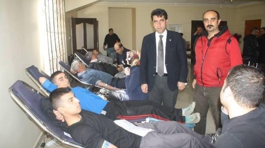 Mehmet&ccedil;ik&rsquo;ten Kan Bağışı Kampanyasına Destek