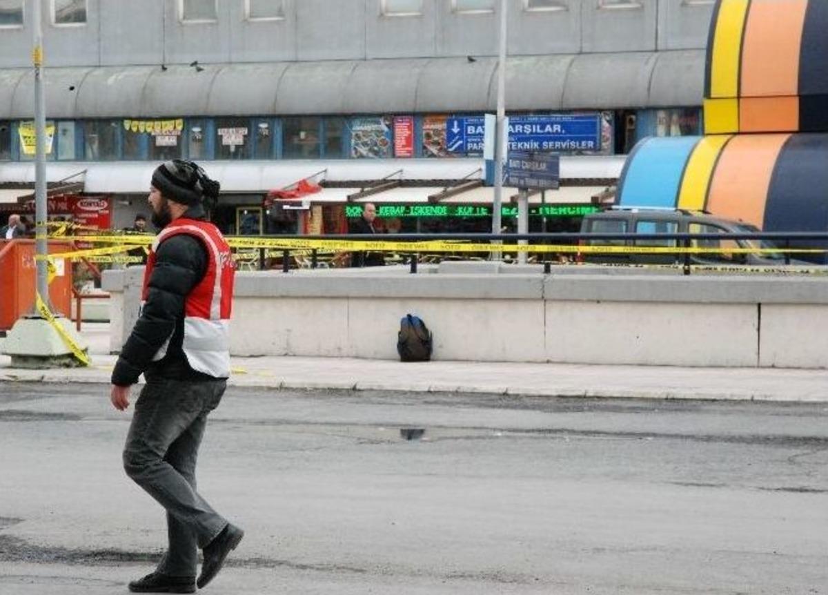 İstanbul Otogarında Ş&uuml;pheli &Ccedil;anta Alarmı