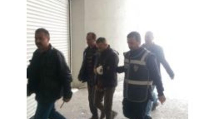 Berberin Katil Zanlısı Adliyeye Sevk Edildi