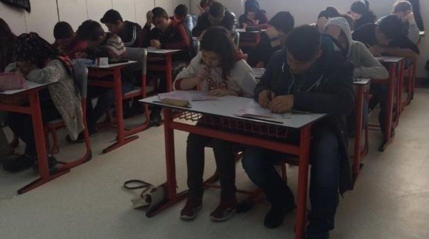 Yozgat &Ccedil;&ouml;z&uuml;m Koleji&rsquo;nin Bursluluk Sınavı Yoğun İlgi G&ouml;rd&uuml;