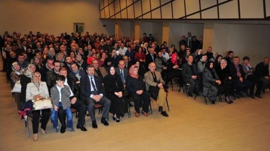 Başkan &Ccedil;ağlayan Beyza-oğuzhan &Ccedil;iftinin Nikahını Kıydı