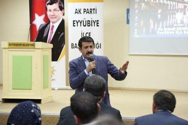 Başkan Ekinci, Dünyanın Türkiye’ye Bakış Açısını Anlattı