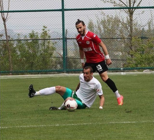 Büyükşehir Lidere Diş Geçiremedi 1