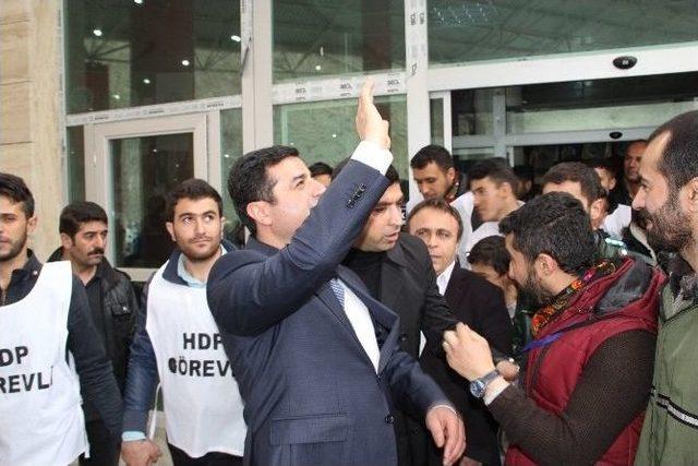 Demirtaş Hakkari&rsquo;de 1