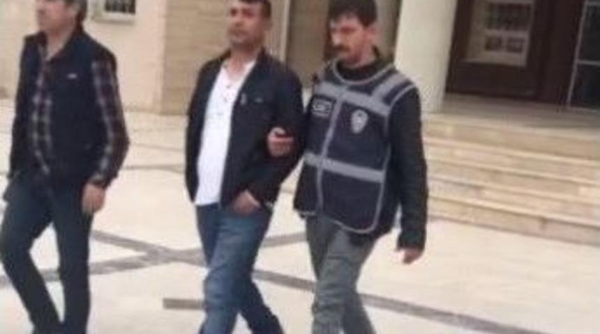 2 İş Yerinin Duvarını Delip Kuyumcuyu Soymaya Kalkıştılar