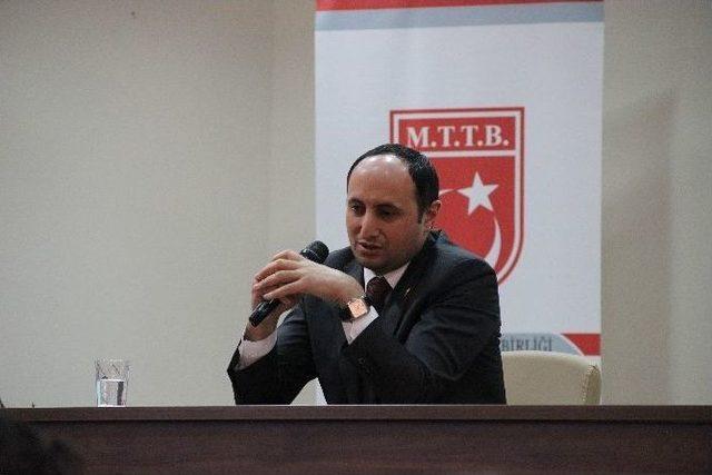 Kütahya’da ’gençlerin Bakışıyla Yeni Anayasa Ve Başkanlık Sistemi’ Konulu Konferans