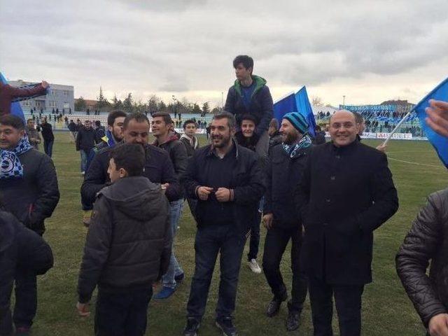 Başkan Ali Çetinbaş’ın Şampiyonluk Sevinci 1