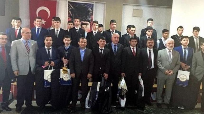 Bandırma&rsquo;da Kuran-ı Kerim Ve Ezan Okuma Yarışması Yapıldı