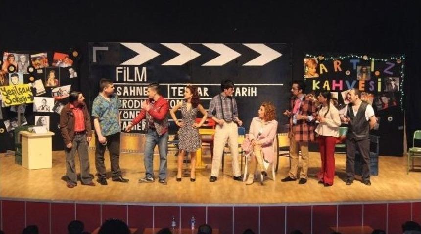 Kırklareli&rsquo;de &rsquo;yeşil&ccedil;am&rsquo; Adlı Oyun Sahnelendi