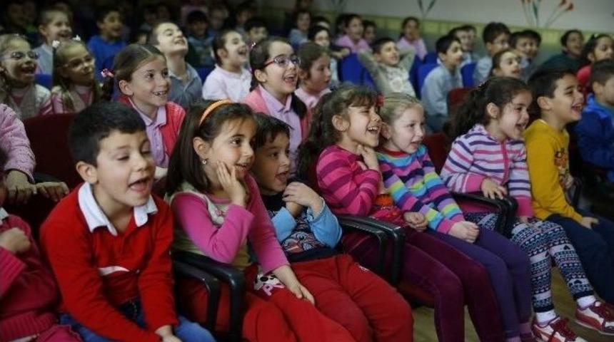 &rsquo;okulda Oyun Var&rsquo; Konak&rsquo;ta 5 Bin &Ccedil;ocuğa Ulaştı