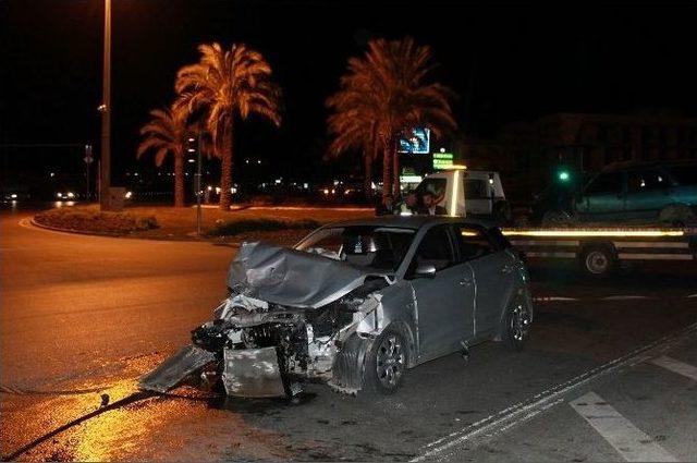 Manavgat&rsquo;ta Trafik Kazası: 4 Yaralı 1