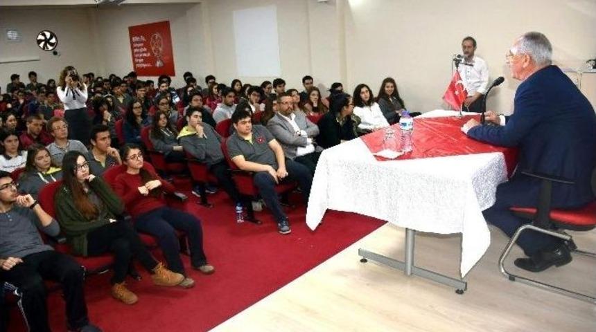 Başkan Kale, &Ouml;ğrencilerle Deneyimlerini Paylaştı