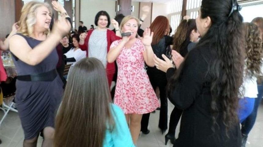 Bozdoğanlılar G&ouml;n&uuml;llerince Eğlendi