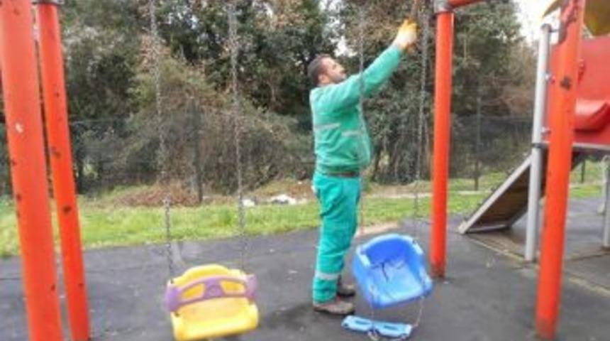 İzmit Parklarında Sorunlar Gideriliyor