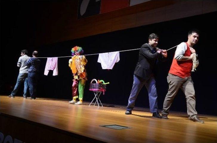 Carmen Sirki Çocukları Eğlendirdi G3