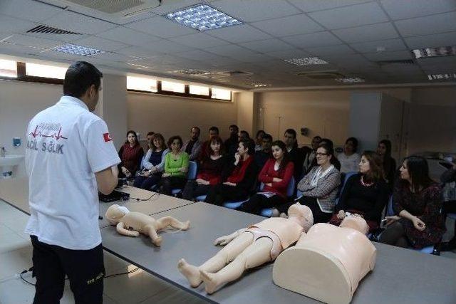 Öğretim Elemanlarına İlk Yardım Eğitimi