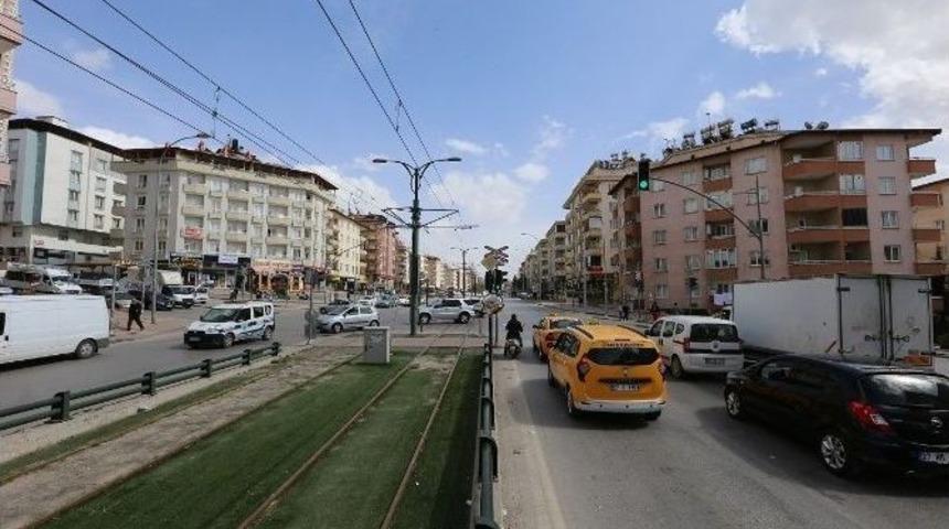 &Uuml;niversite Yolunda &lsquo;sol&rsquo; Yasağı