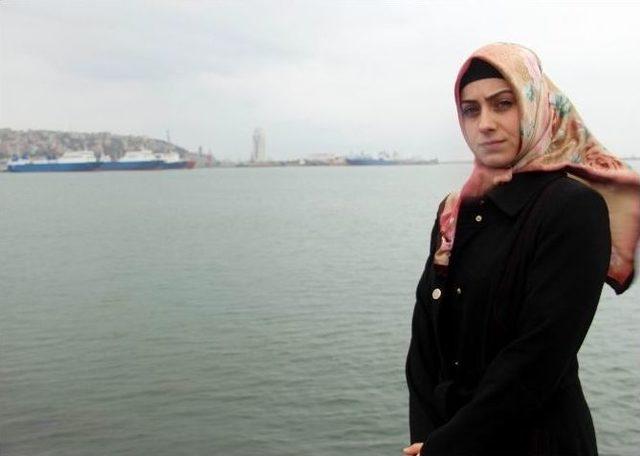 Kırım Köprüsüne Çarpan Gemi Kaptanının Çocukları Yardım Bekliyor 3