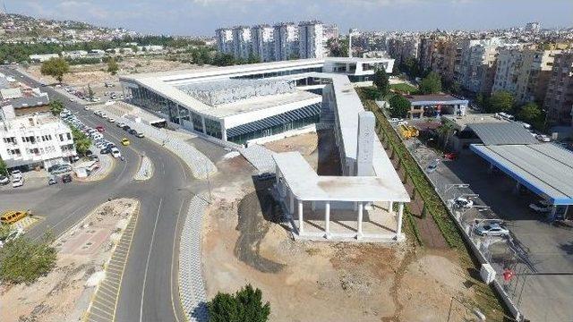 T&uuml;t&uuml;nc&uuml;, Mimar Sinan Kongre Ve Sergi Merkezi&rsquo;ni İnceledi 1