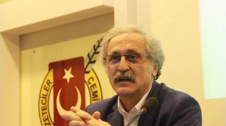 Prof. Dr. Nevzat &Ccedil;evik, 9t Sloganıyla Rekt&ouml;rl&uuml;k Adaylığını A&ccedil;ıkladı