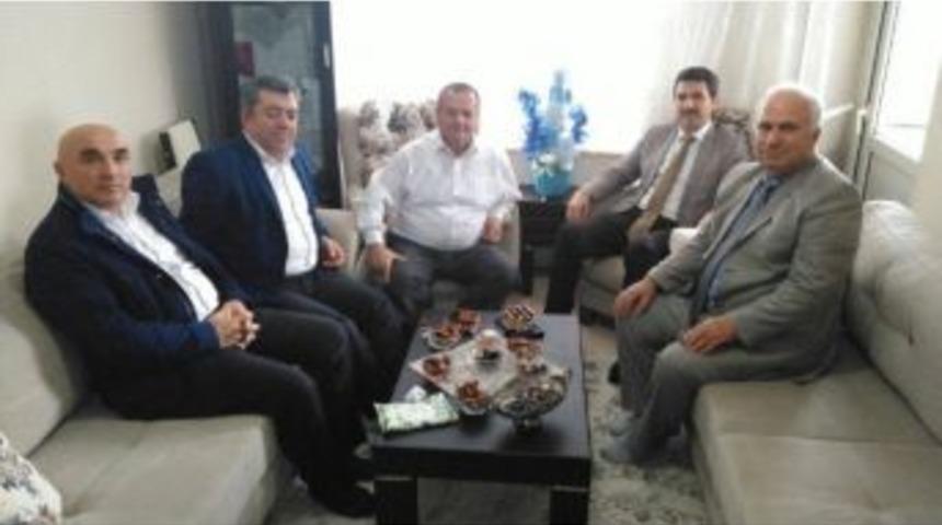 Kartepe Belediyesi, Muhtarların Yanında