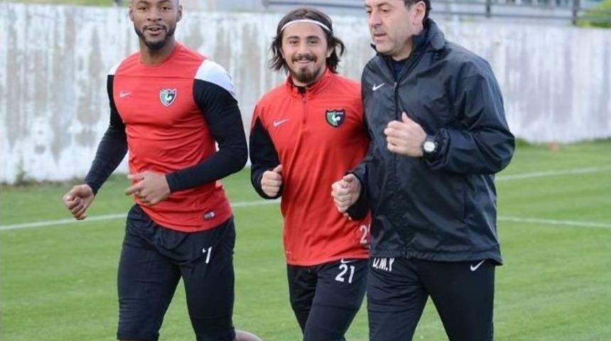 Denizlisporlu Recep&rsquo;ten Galibiyet Mesajı