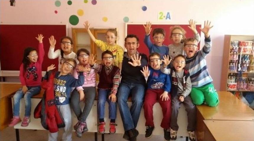 &Ouml;ğrenciler "deney D&uuml;kkanı" Ekibi İle Deney Yaptı