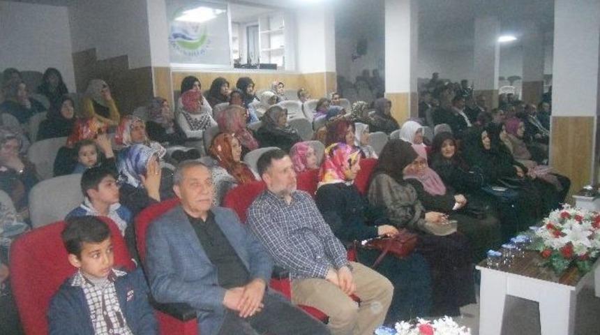 &ldquo;vahyin G&ouml;lgesinde Sosyal Hayat&rdquo; Konulu Seminer D&uuml;zenlendi