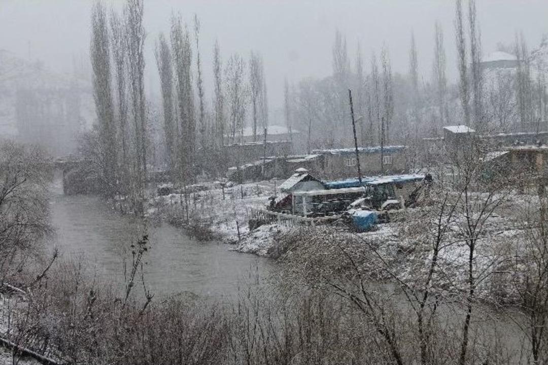 Mart&rsquo;ta Kar Esareti