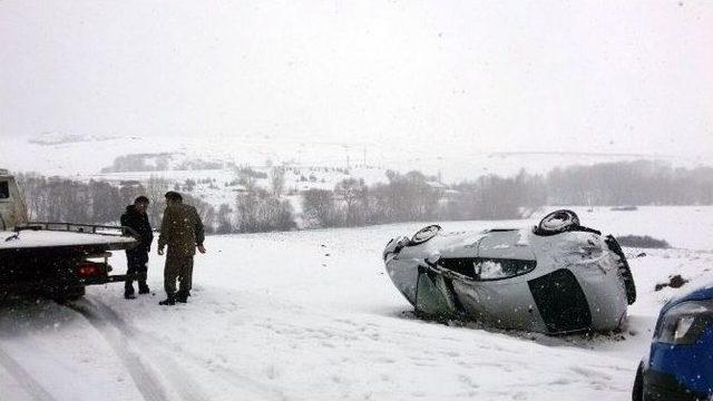 Kar Yağdı Araçlar Takla Attı