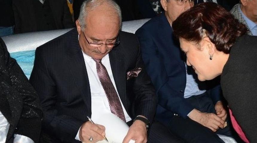 2. Burhanettin Kocamaz Şiir Akşamı Tarsus&rsquo;ta Yapıldı