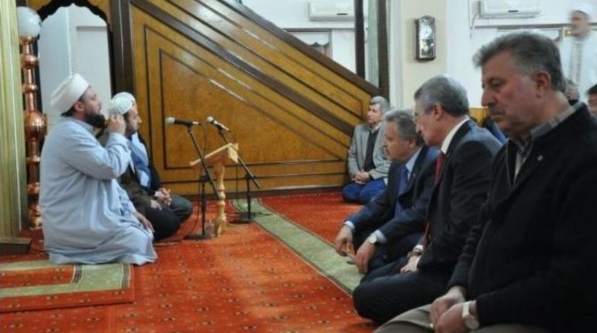 Vali Kahraman Astsubay Fetih &Ouml;zdemir İ&ccedil;in D&uuml;zenlenen Mevlid-i Şerif Programına Katıldı