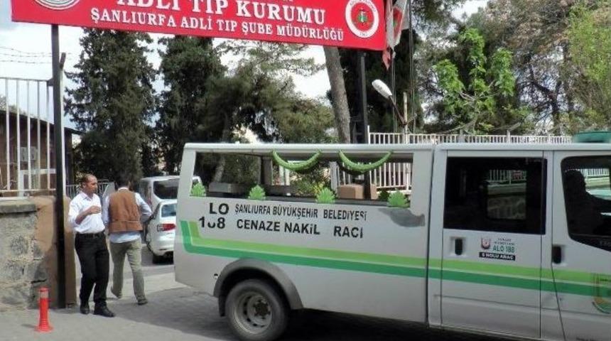 Ter&ouml;ristlerin &Ouml;ld&uuml;rd&uuml;ğ&uuml; Muhtarın Cenazesi Adli Tıp&rsquo;a Getirildi