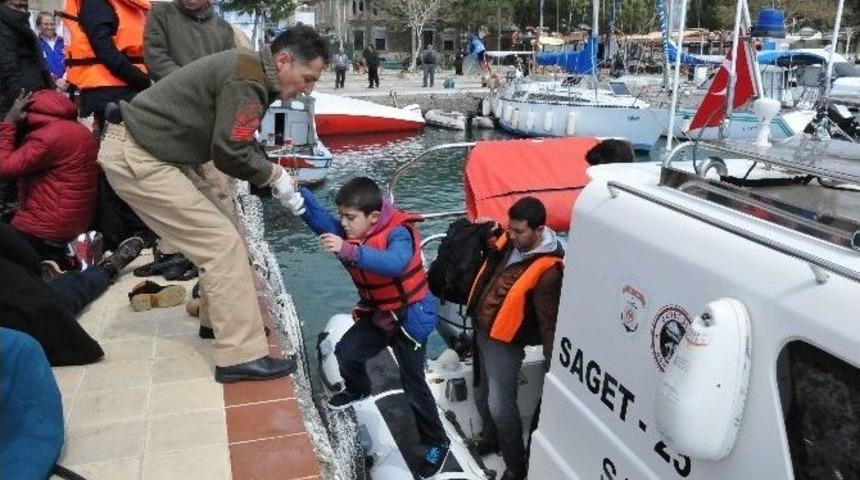 &Ccedil;anakkale&rsquo;de 51 Ka&ccedil;ak Yakalandı