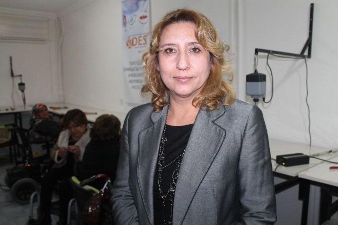 Engelli Kursiyerler G&uuml;m&uuml;ş İşliyor