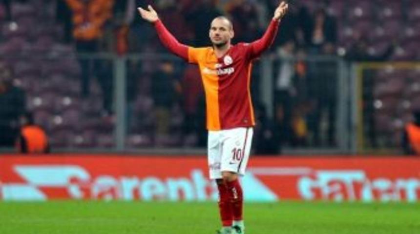 Sneıjder, Fenerbah&ccedil;e Ma&ccedil;ına Yetiştirilmeye &Ccedil;alışılıyor