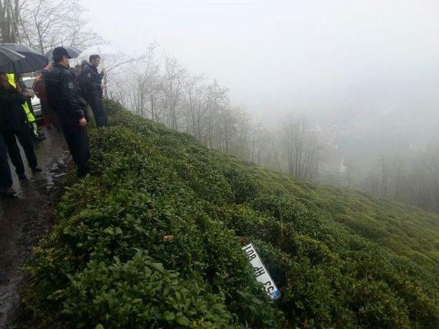 Rize’de Kayıp Şahsın Otomobiliyle Uçuruma Yuvarlandığı Ortaya Çıktı