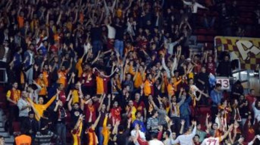 Galatasaray Taraftarı Salonu Dolduracak