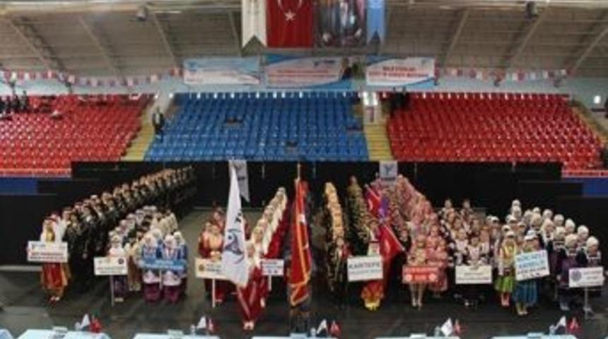 Halk Oyunları Gruplar Yarışmaları Kocaeli&rsquo;de Yapıldı