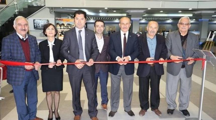 &rsquo;g&ouml;rmediğimiz İnsan Yanımız&rsquo; Sergisi A&ccedil;ıldı