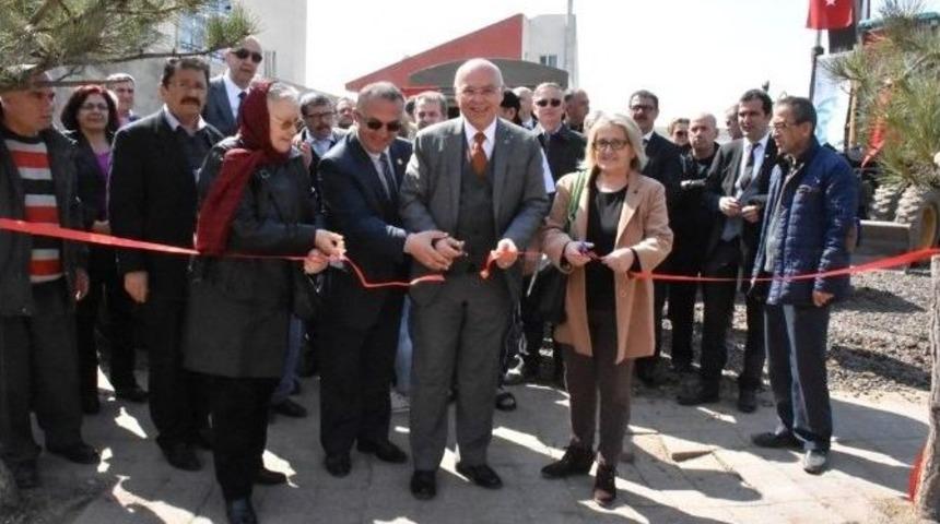 Değirmenaltı&rsquo;nda Yol &Ccedil;alışmaları Ana Caddenin Yapımı İle Bitiyor