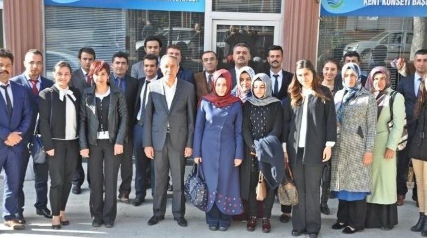 Aday &Ouml;ğretmenlerden Başkan &Ouml;zdemir&rsquo;e Ziyaret