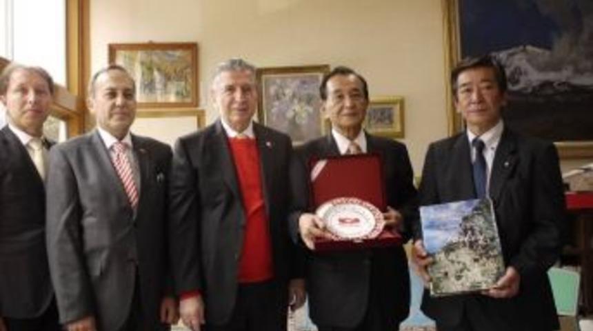 Bekaroğlu, T&uuml;rk-japon Dostluğuna Katkı Sağladı