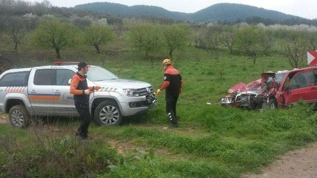 Kaza, Baba İle Oğlu Birbirinden Ayırdı 3