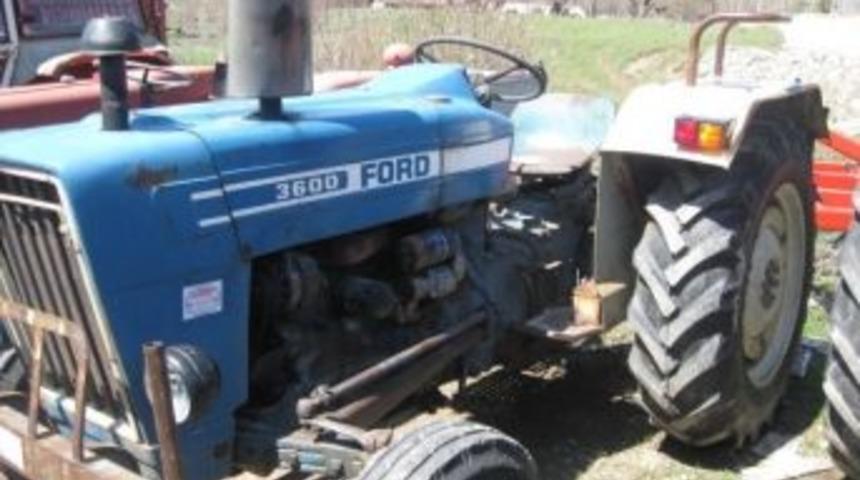 Trakt&ouml;r&uuml;n Vitesini Boşa Almayı Unutan Yaşlı Şahıs Hayatını Kaybetti